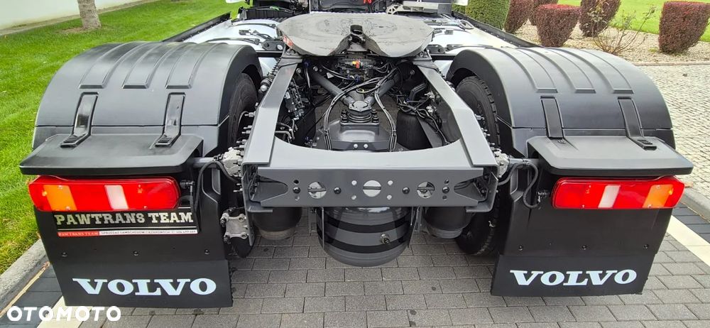 Volvo VOLVO///FH///500///GLOBETROTTER/ XXL///2018///NOWE OPONY/// ZABUDOWY MIĘDZYOSIOWE/// WYŚWIETLACZ OBCIĄŻENIA/// STANDARD/STAN BARDZO DOBRY - 13