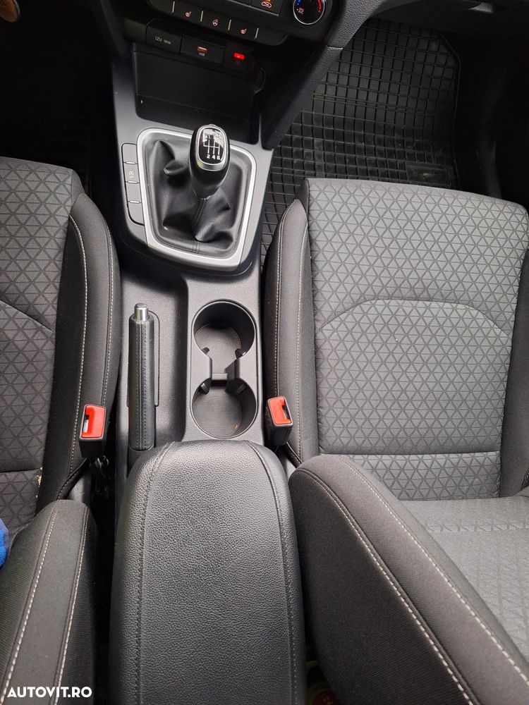 Kia XCeed 1.0 T-GDI 6MT City - 5