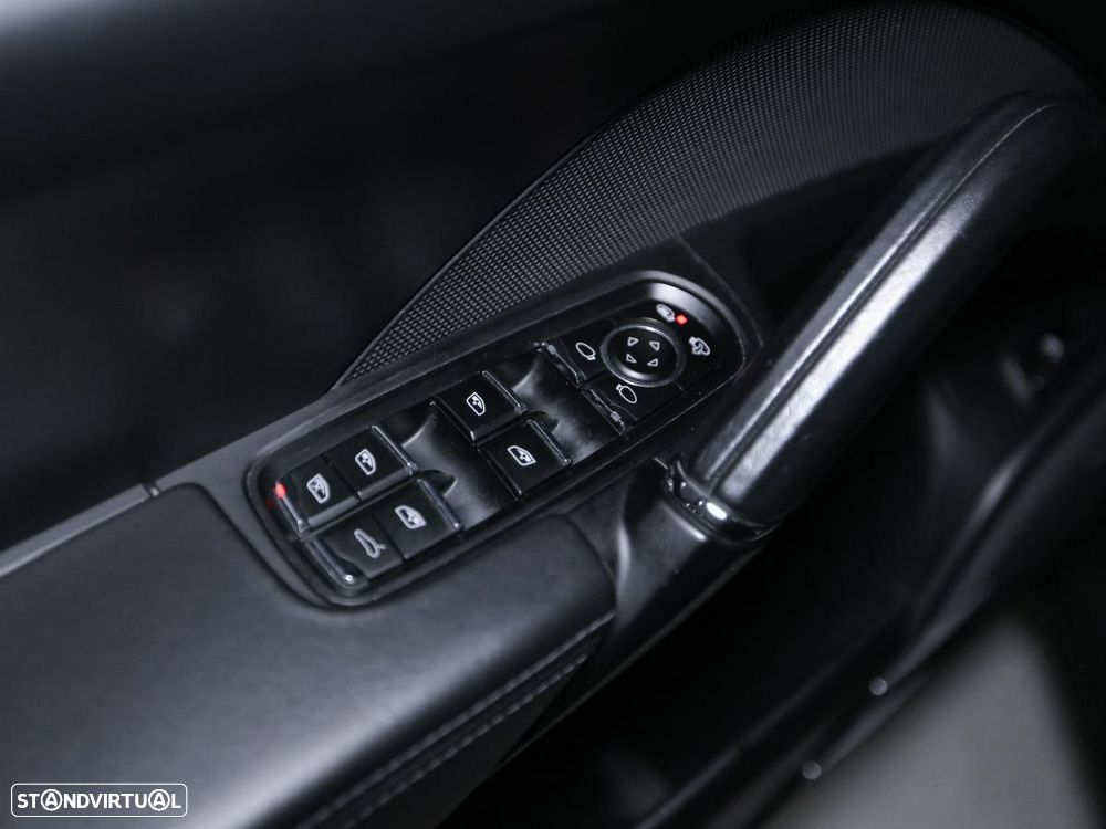 Porsche Cayenne S E-Hybrid Platinum Edition - 17