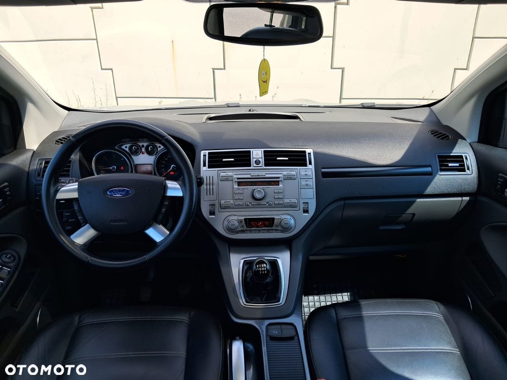 Ford Kuga 2.0 TDCi Titanium - 24