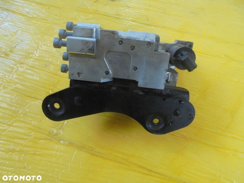 MERCEDES ML GL GLS W166 6,3 AMG ROZDZIELACZ DYNAMIC DRIVE - 3