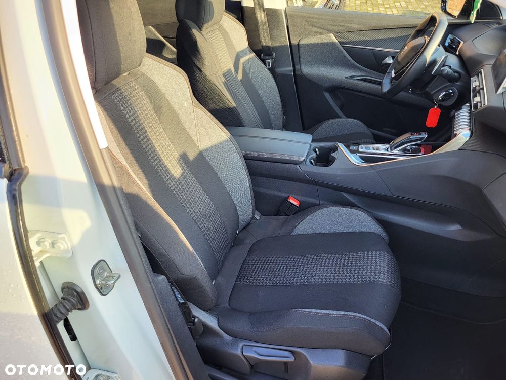 Peugeot 3008 BlueHDi 130 Stop & Start EAT8 Allure - 13