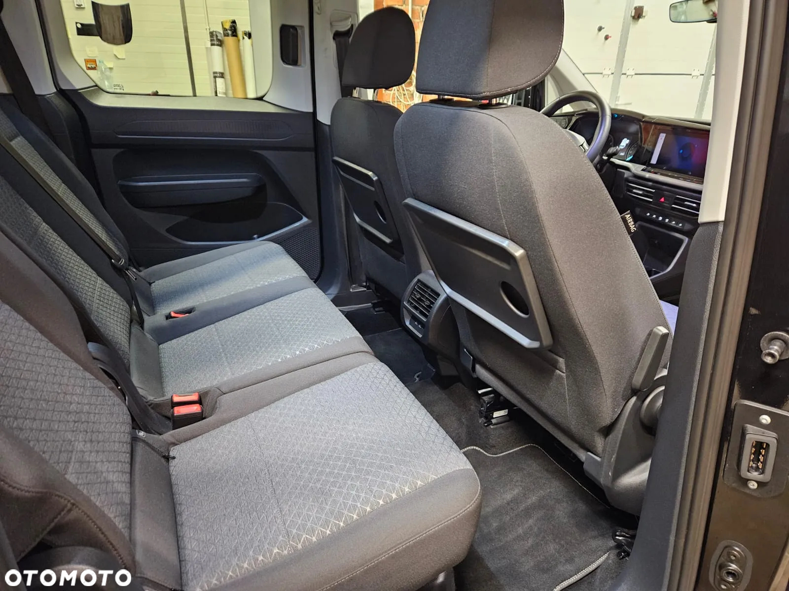 Ford Tourneo Connect 1.5 EcoBoost Titanium - 17