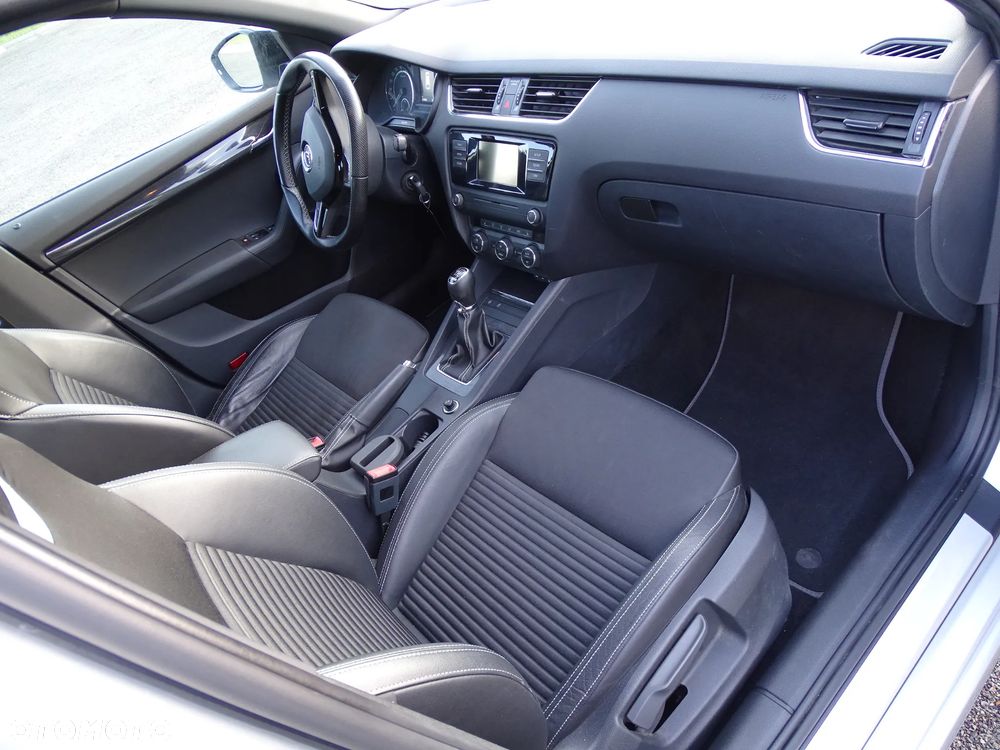 Skoda Octavia 2.0 TDI RS - 20