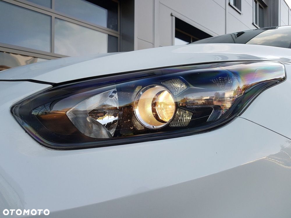 Kia Ceed 1.5 T-GDI M DCT - 2