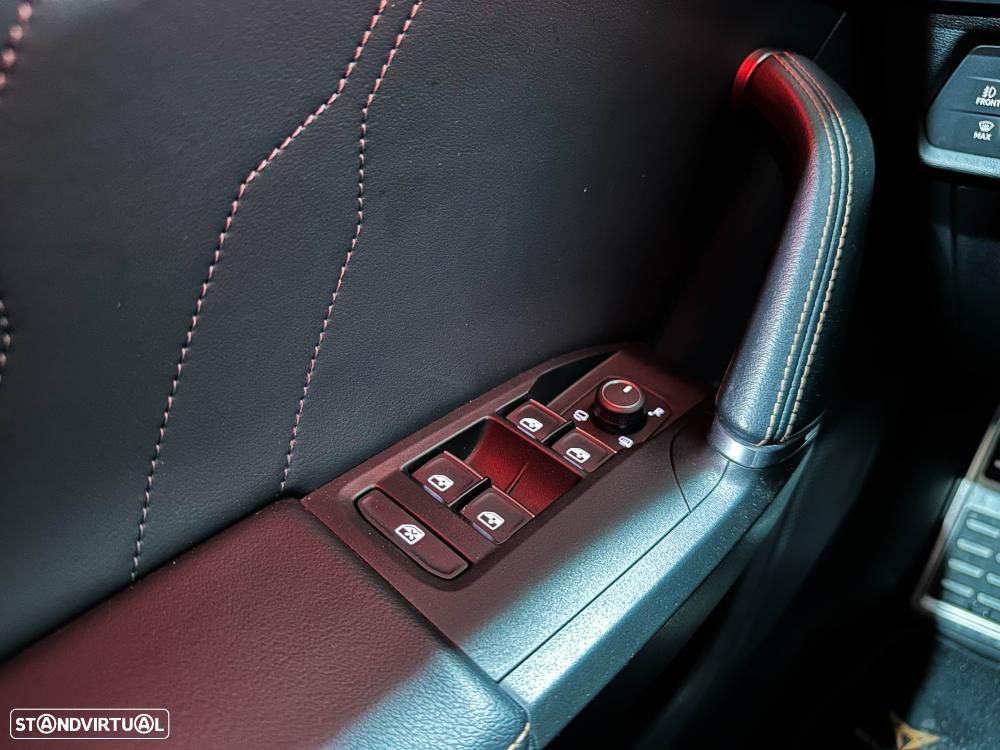 Cupra Formentor 1.4 e-Hybrid DSG VZ - 44