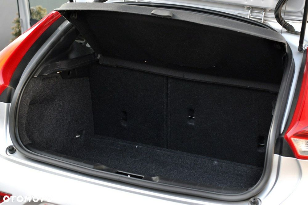 Volvo V40 D2 Drive-E Ocean Race - 20