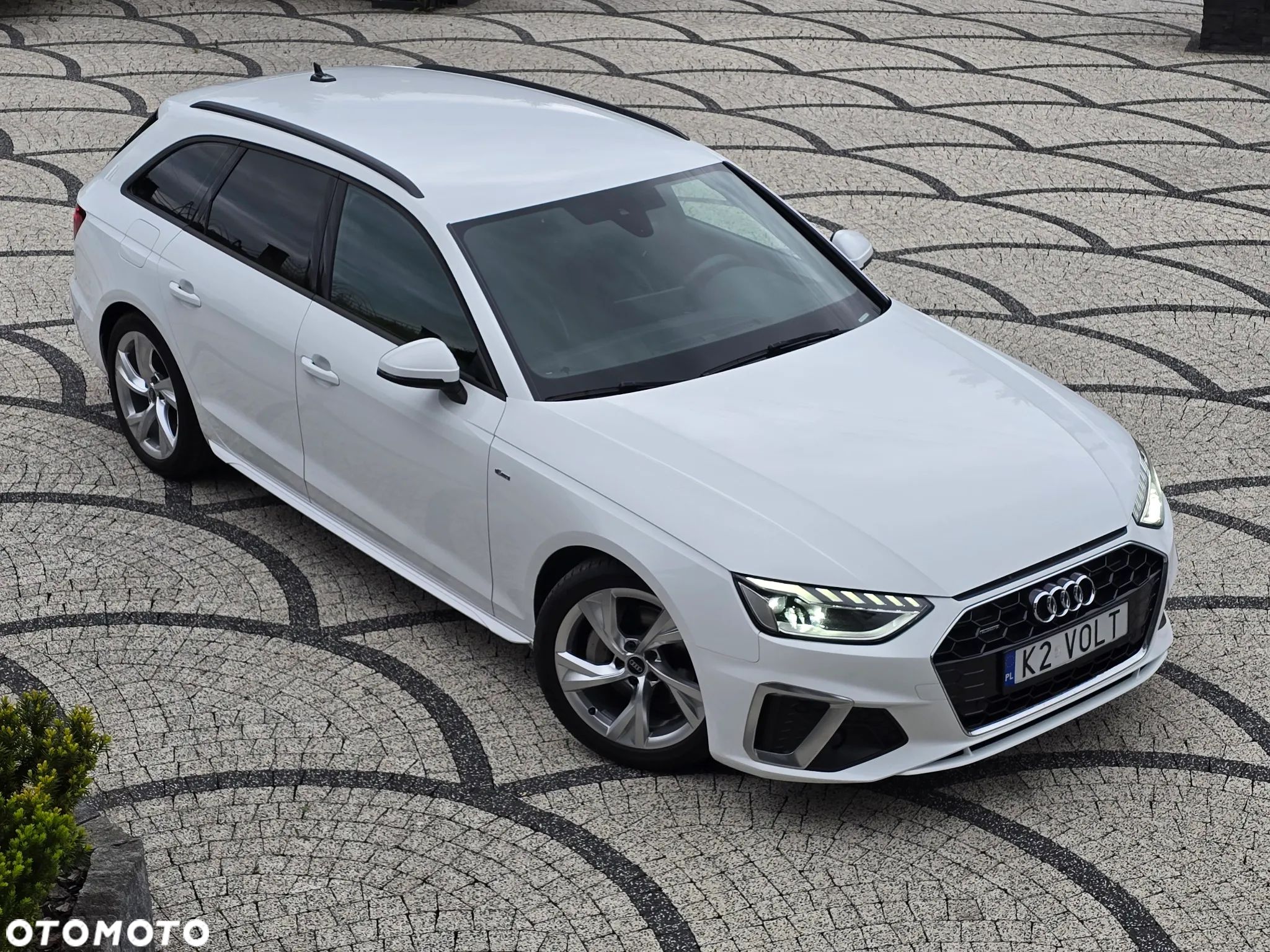 Audi A4 Avant 40 TDI quattro S tronic S line - 1