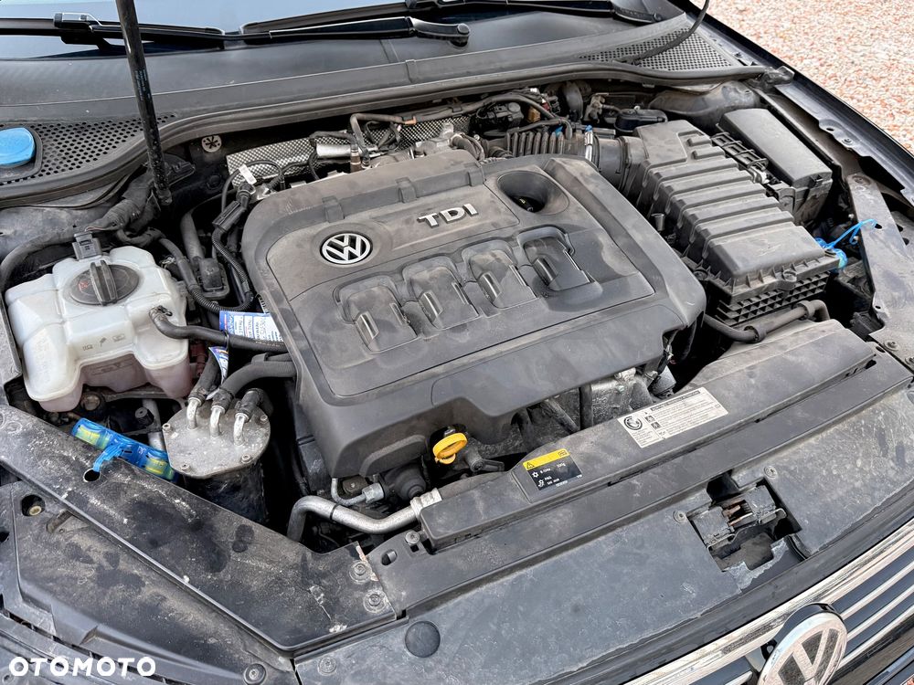Volkswagen Passat - 24