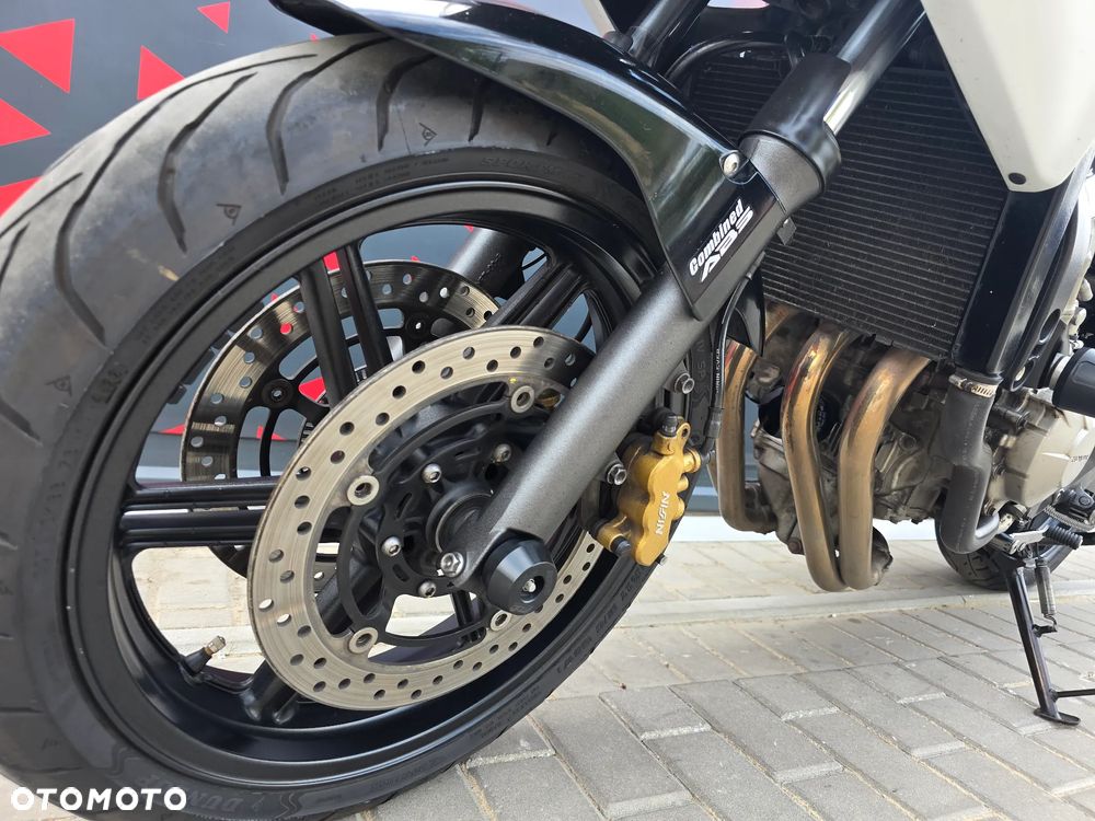 Honda CBF - 26