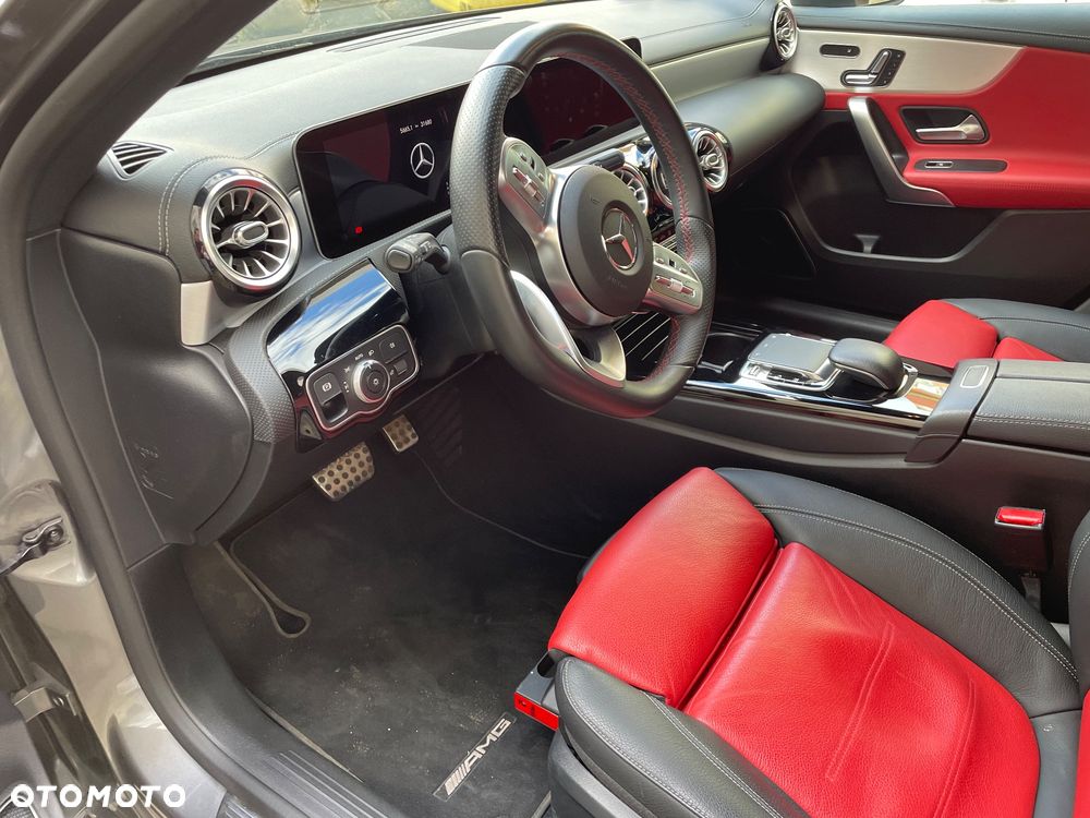 Mercedes-Benz Klasa A 220 4-Matic AMG Line 7G-DCT - 11