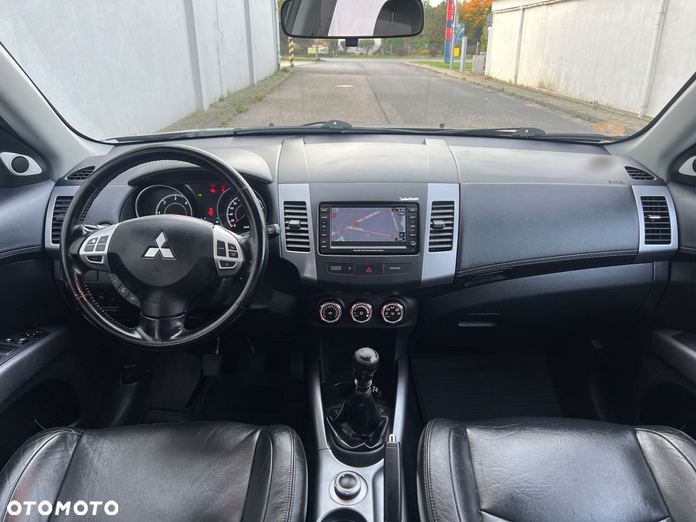 Mitsubishi Outlander 2.0 DI-D 4WD Intense - 5