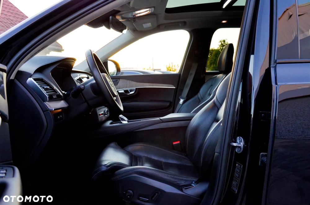 Volvo XC 90 T8 AWD Plus Dark - 21