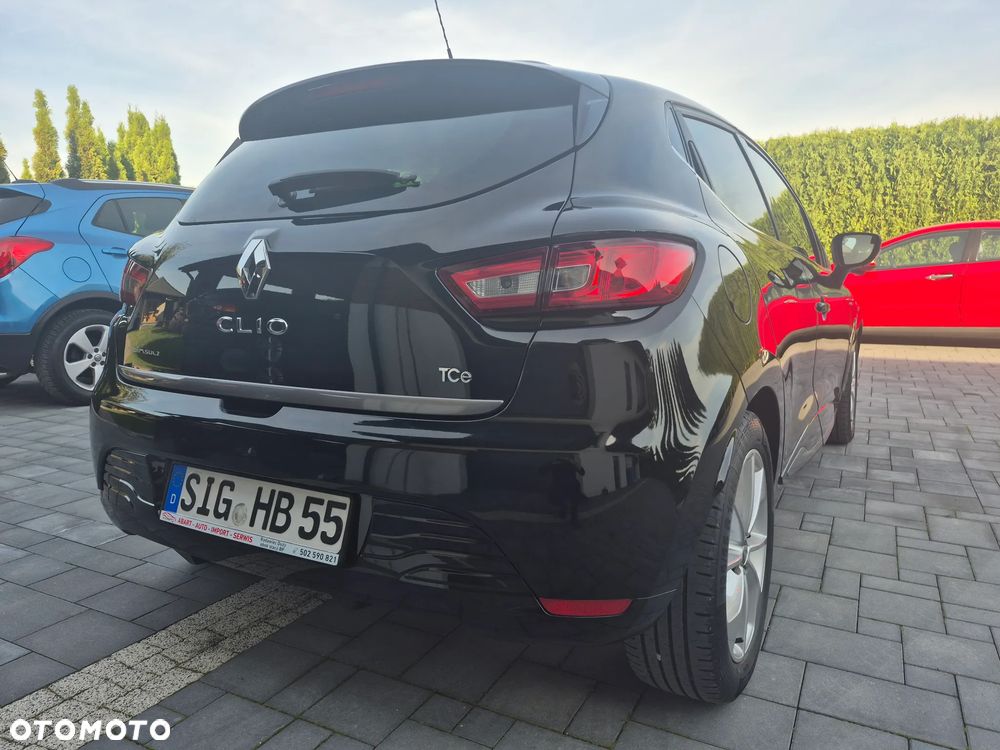 Renault Clio - 26