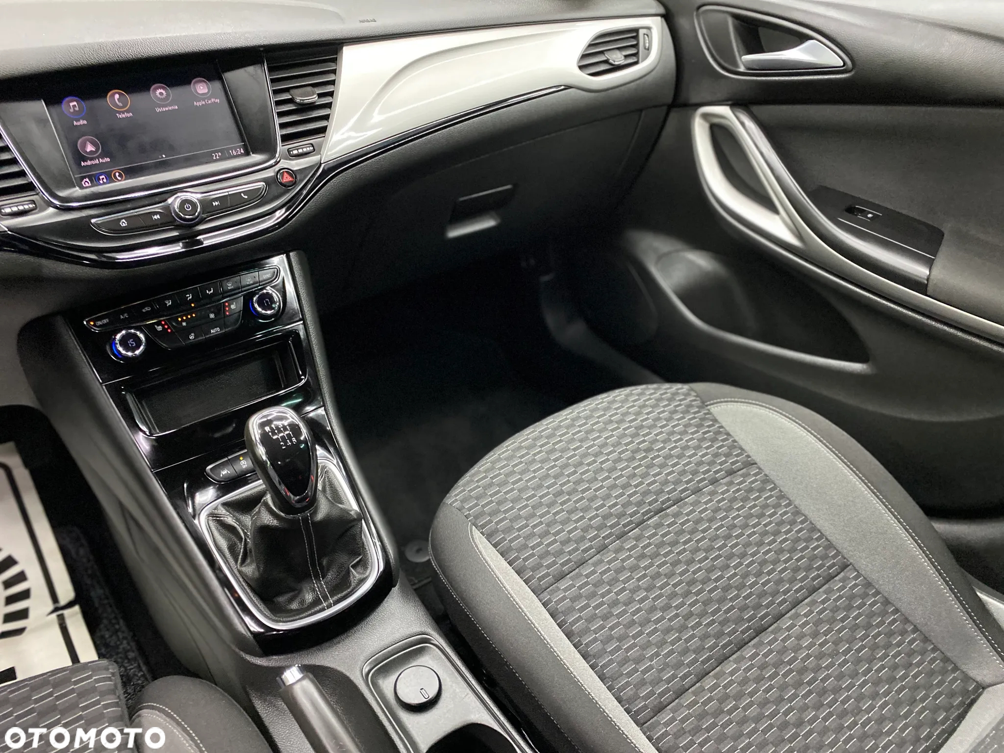 Opel Astra 1.2 Turbo Edition - 33