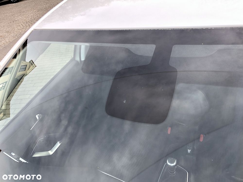 Peugeot 308 1.6 e-HDi Active S&S - 23