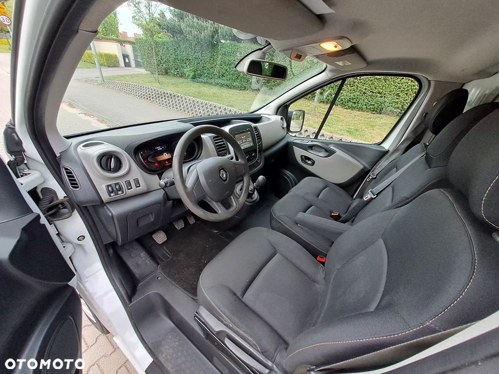 Renault Trafic - 12