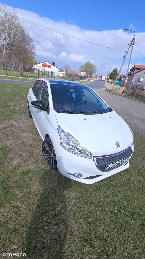 Peugeot 208 82 VTI Allure - 1
