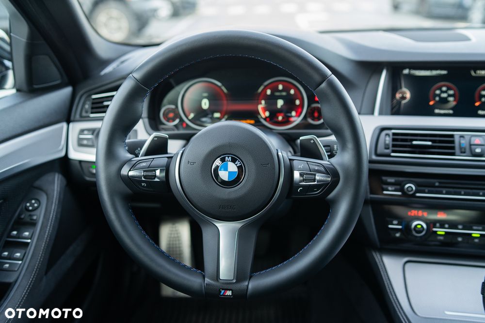 BMW Seria 5 520d xDrive M Sport sport - 26