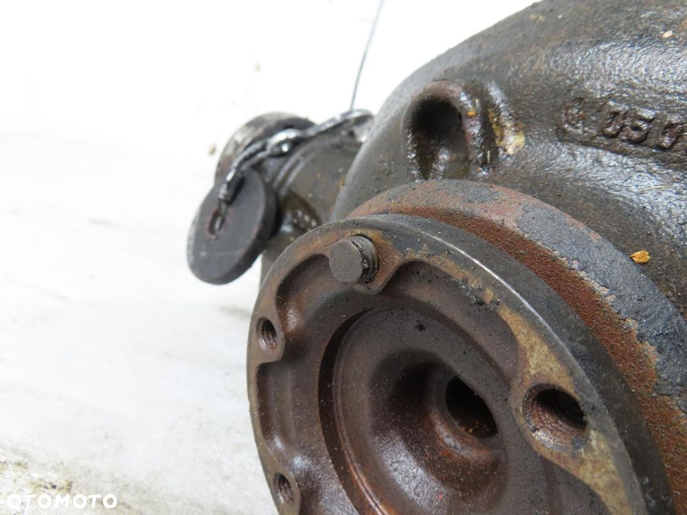 DYFER BMW E39 525 d 2,35 - 8