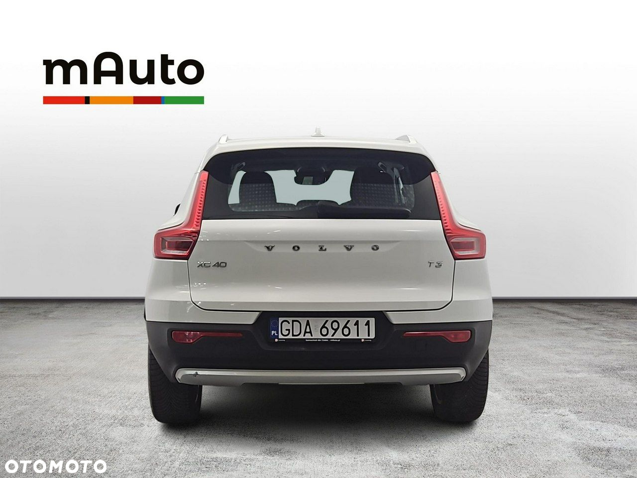 Volvo XC 40 T3 Momentum Pro - 4