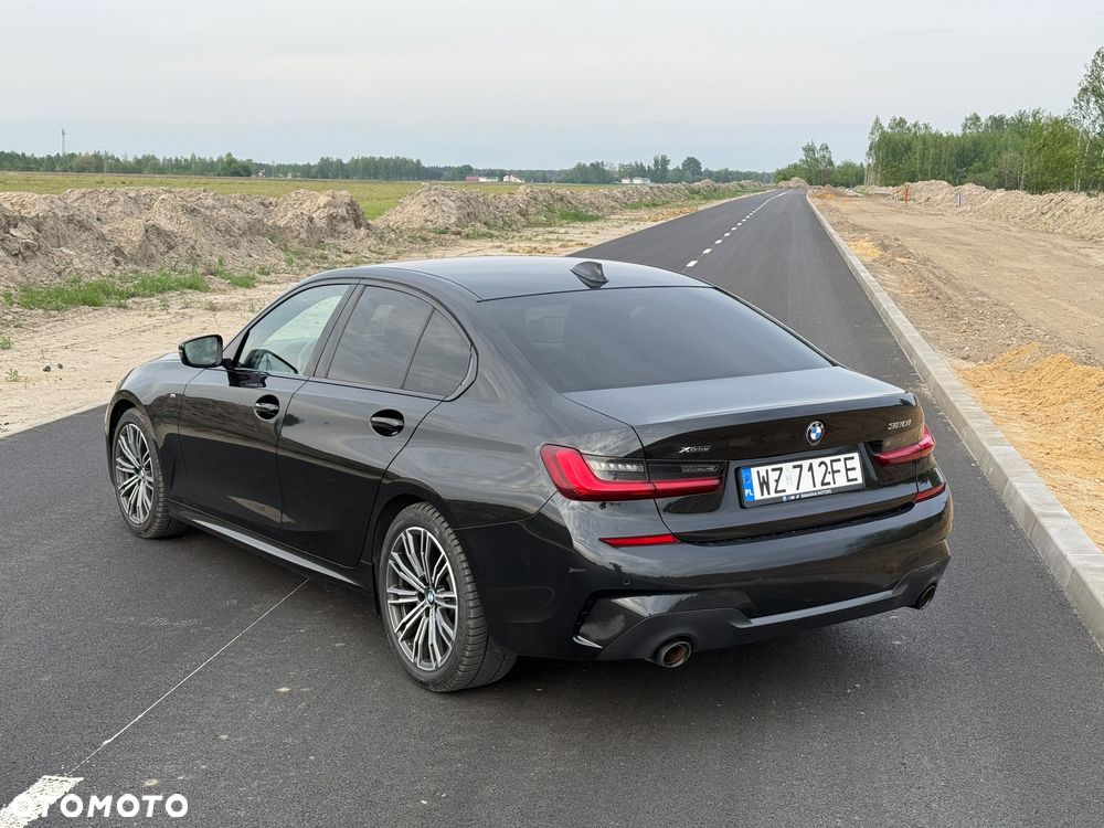 BMW Seria 3 320i xDrive M Sport - 4