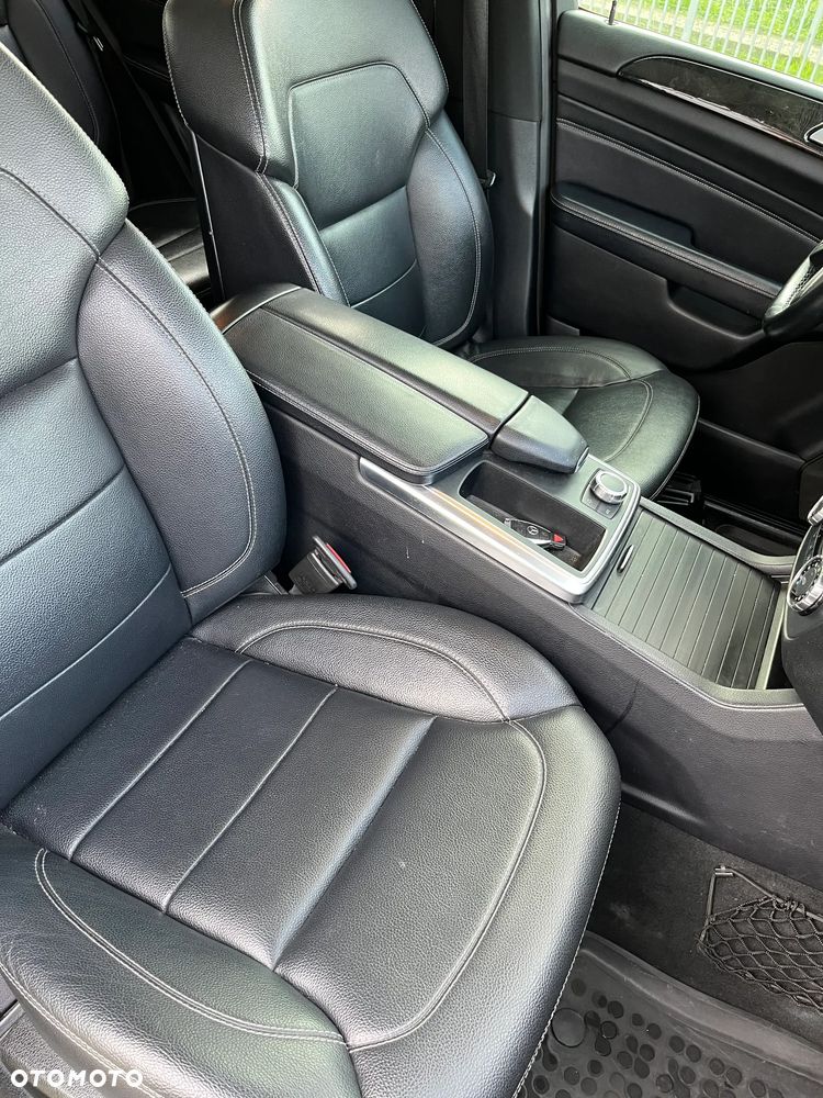 Mercedes-Benz ML - 21