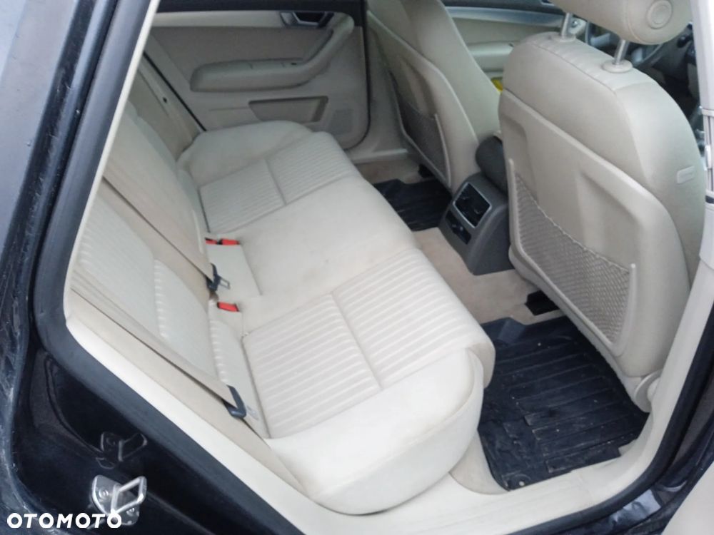 Audi A6 Avant 2.0 TDI DPF multitronic - 14