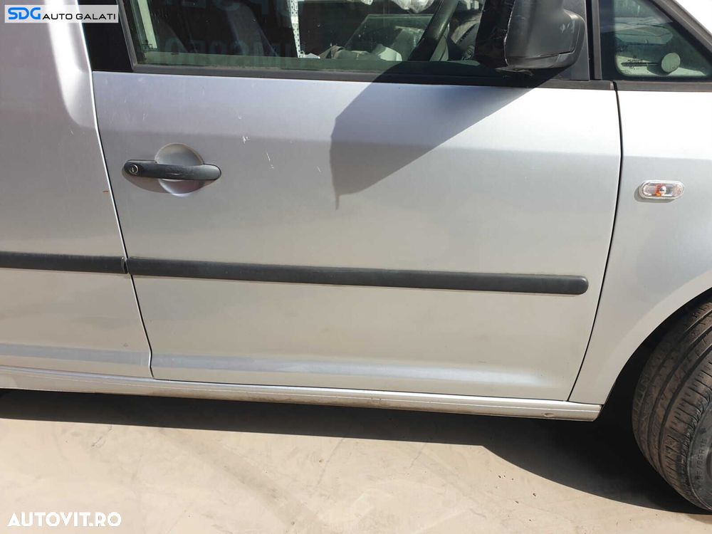 Usa Usi Portiera Portiere Dreapta Fata Dezechipata Volkswagen Caddy 2010 - 2015 Culoare LA7W (zgarieturi) [C4851] - 1