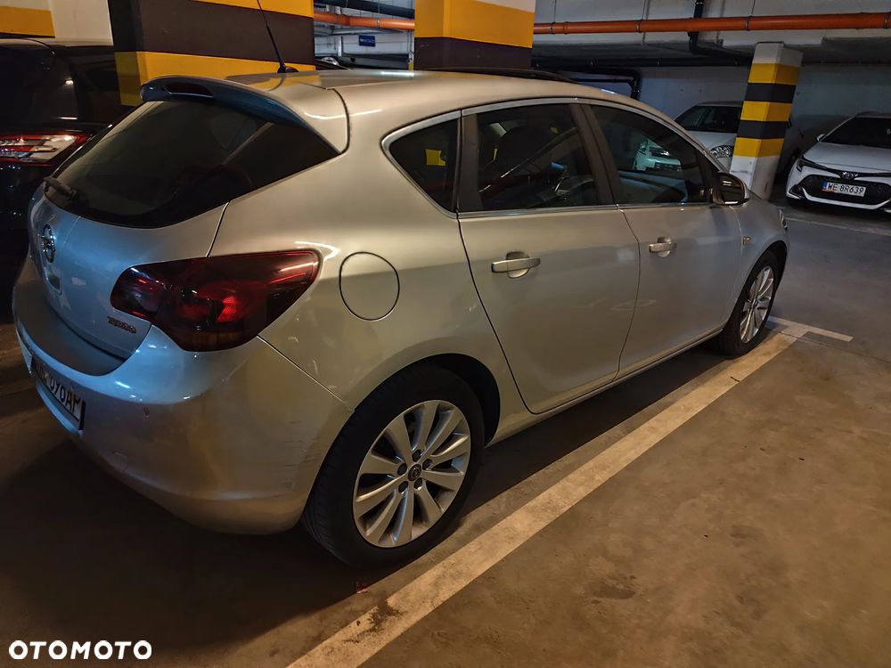 Opel Astra 1.4 T Cosmo S&S - 35