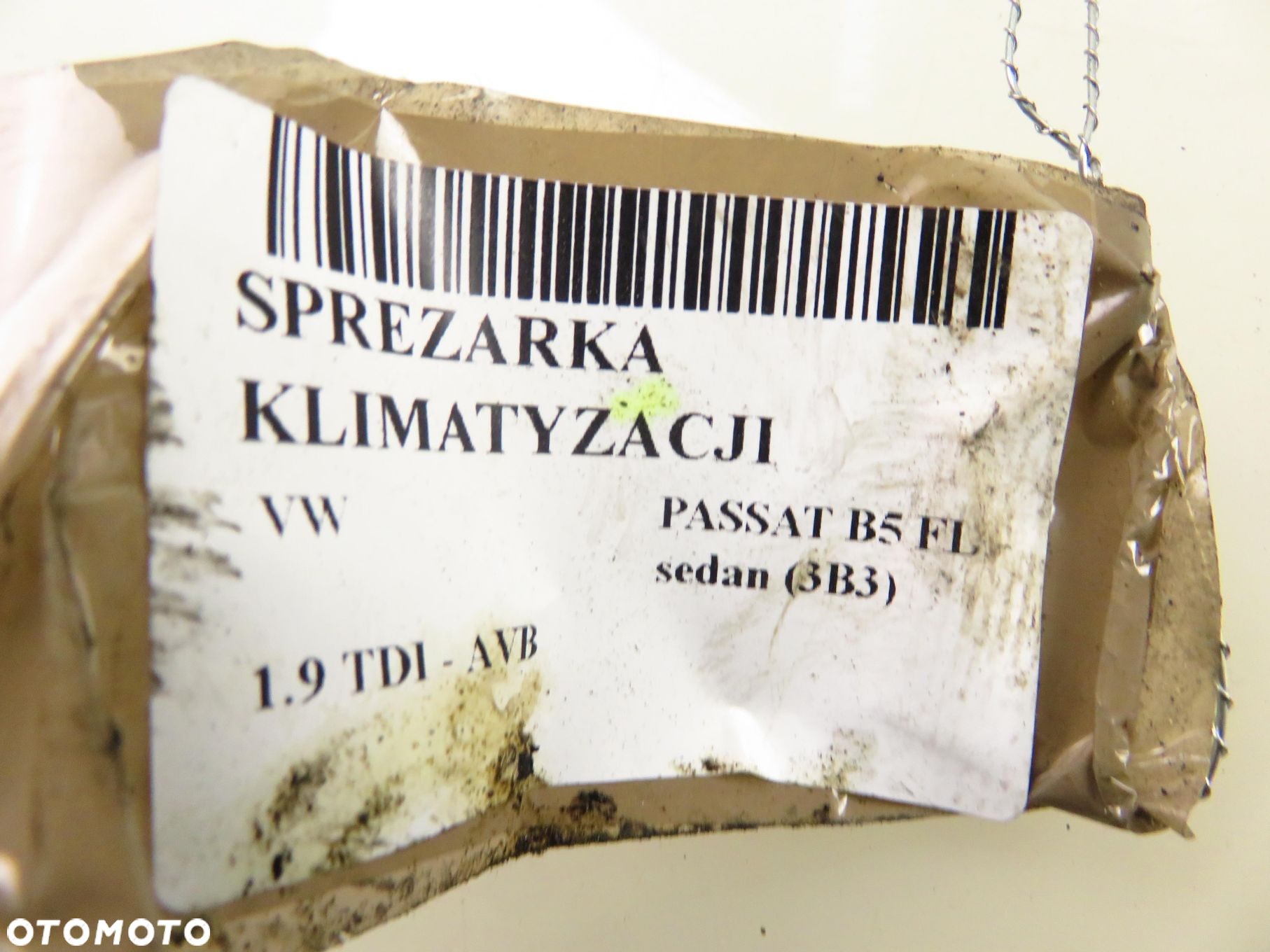 KOMPRESOR KLIMATYZACJI VW PASSAT B5 1.9 TDI  8D0260808 4472208182 - 9