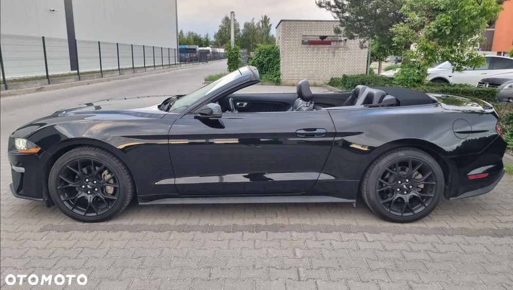 Ford Mustang - 9