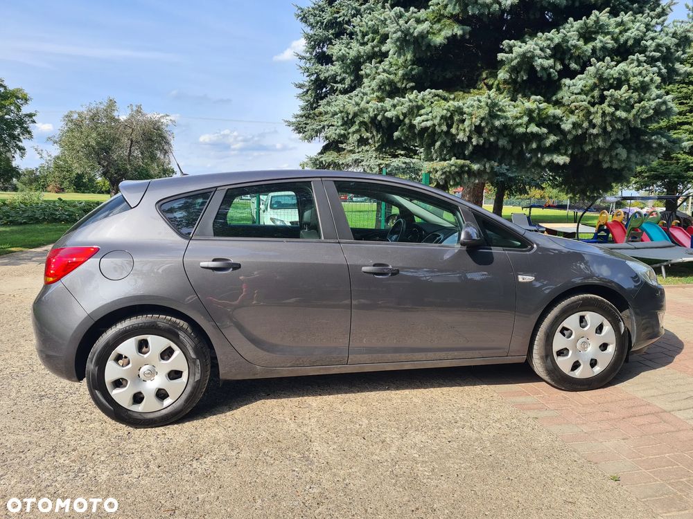 Opel Astra - 11