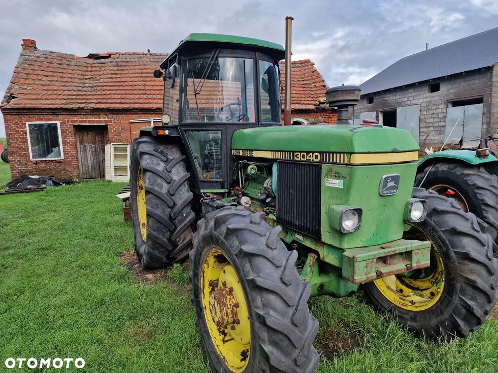 John Deere 3040 - 1