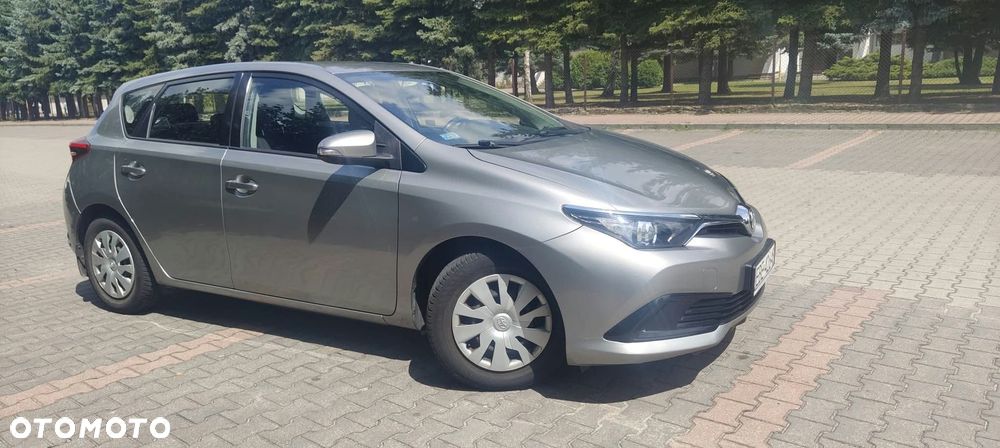 Toyota Auris - 9
