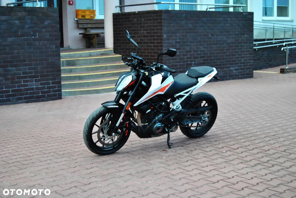 KTM Duke - 4