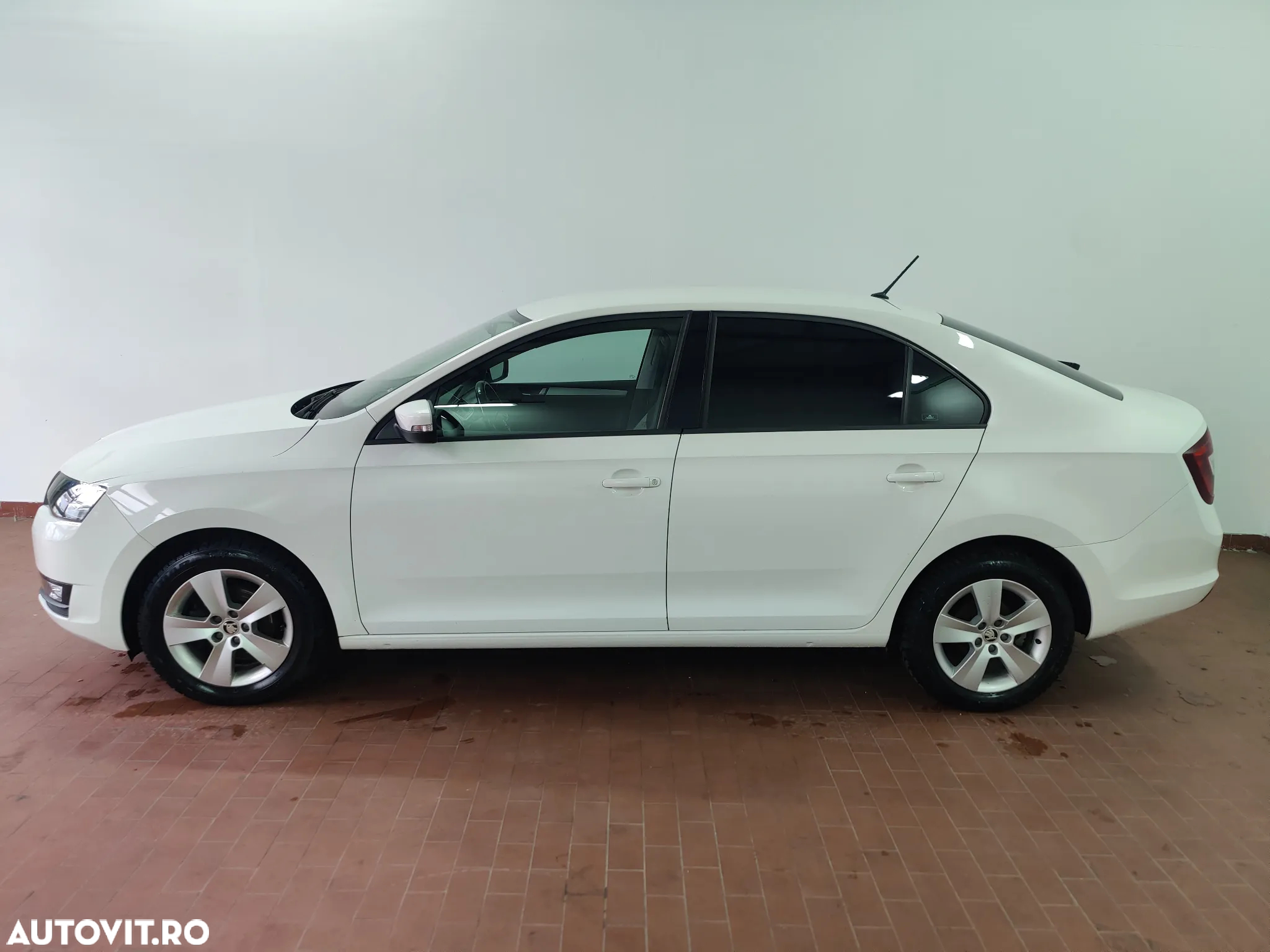 Skoda RAPID 1.0 TSI Style - 2