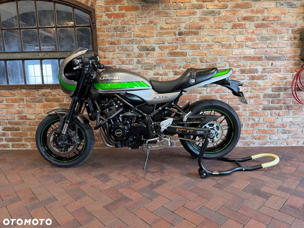 Kawasaki Z 900 RS - 4