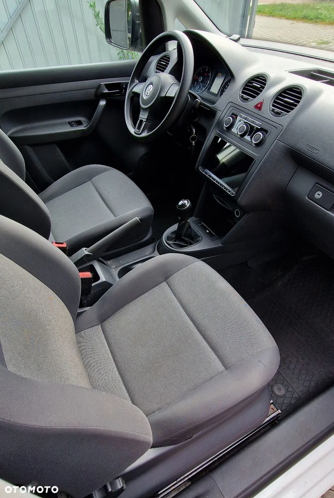 Volkswagen Caddy - 10