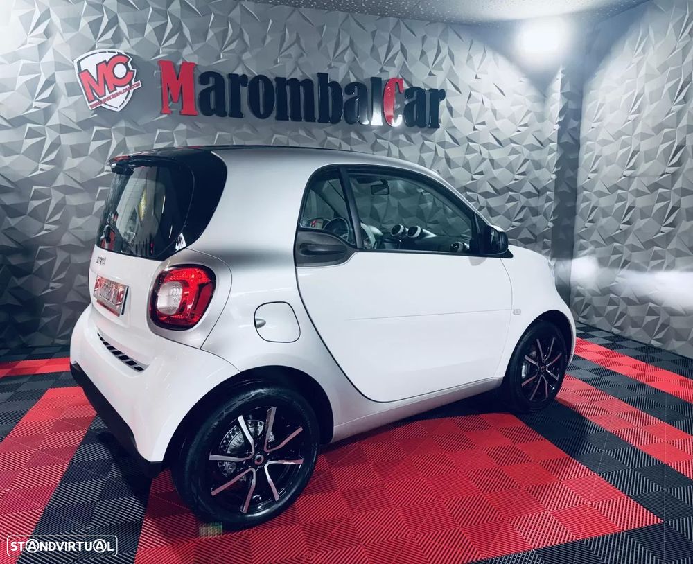 Smart ForTwo Coupé 1.0 mhd Pulse 71 Softouch - 5