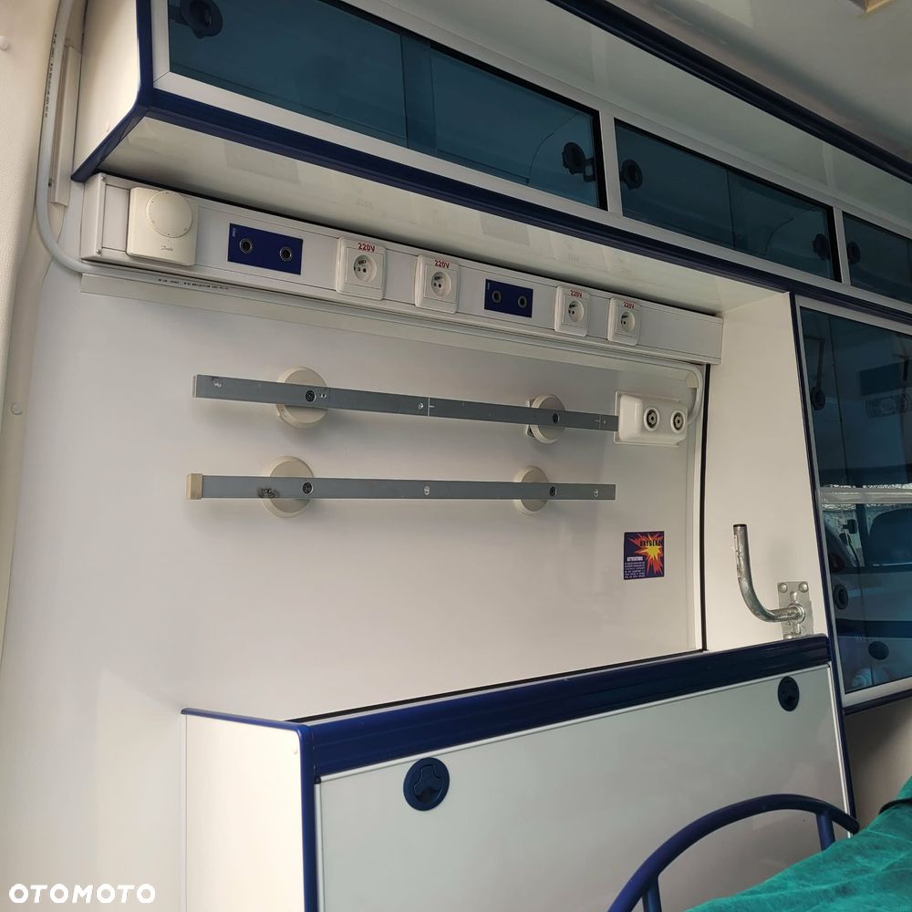 Mercedes-Benz Sprinter - 9