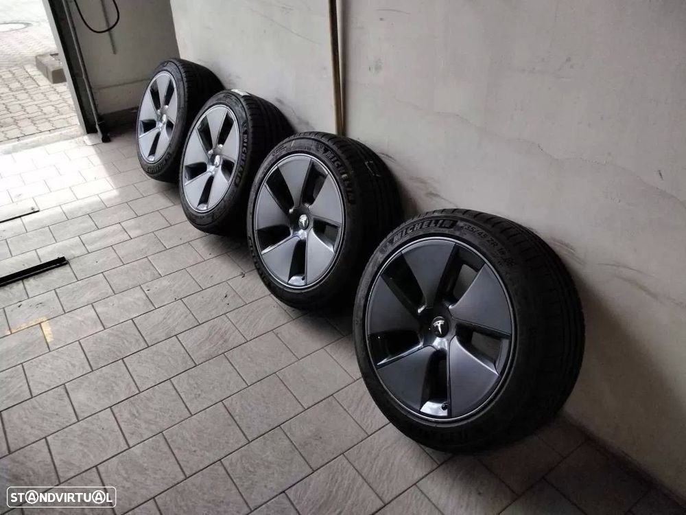 Tesla Model 3 Standard RWD Plus - 10