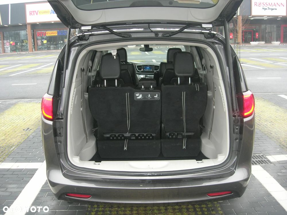 Chrysler Voyager - 8