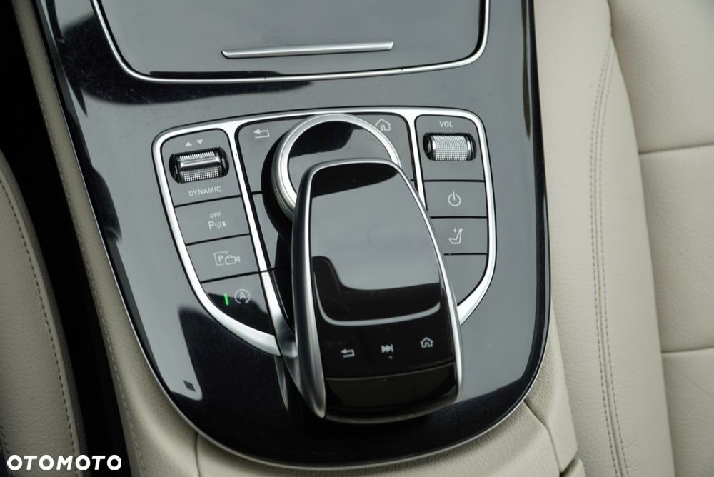 Mercedes-Benz Klasa E 220 d 9G-TRONIC Exclusive - 17