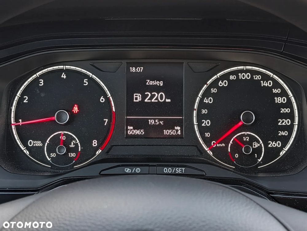 Volkswagen Polo 1.0 Comfortline - 17