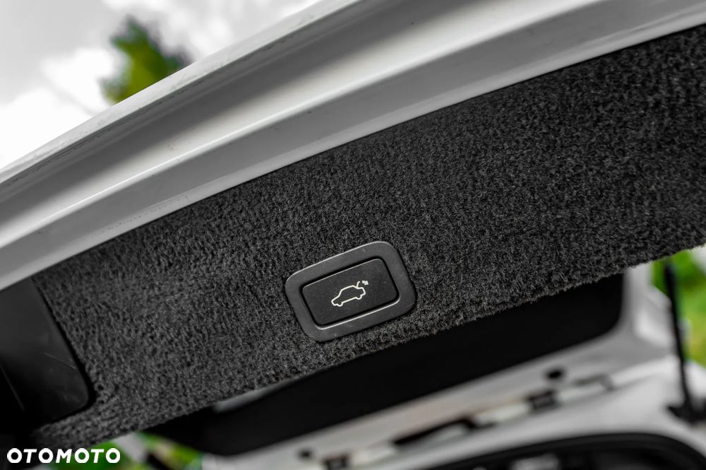 Volvo XC 60 D5 AWD RDesign - 35