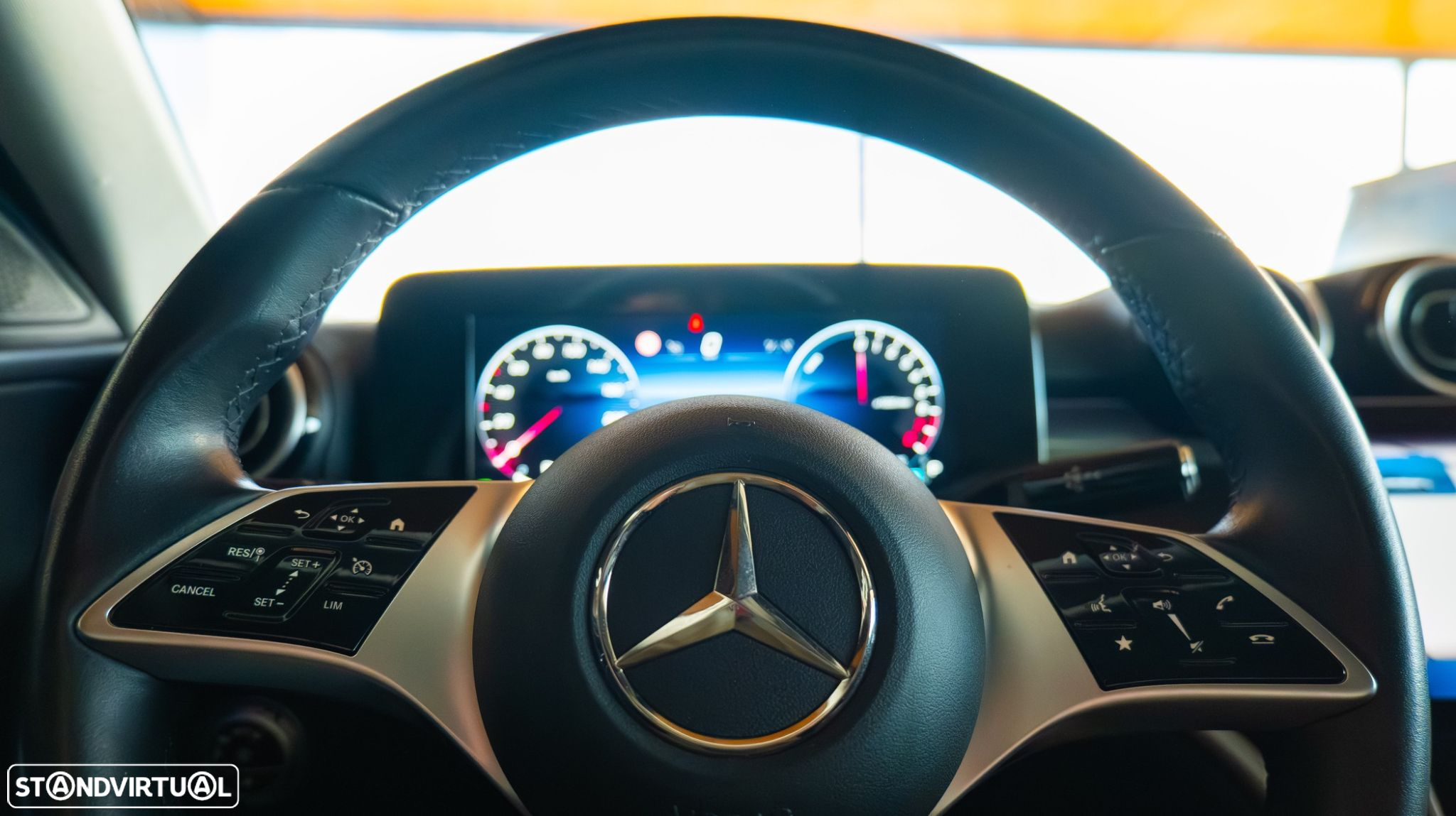 Mercedes-Benz C 300 e T 9G-TRONIC Avantgarde Advanced - 16