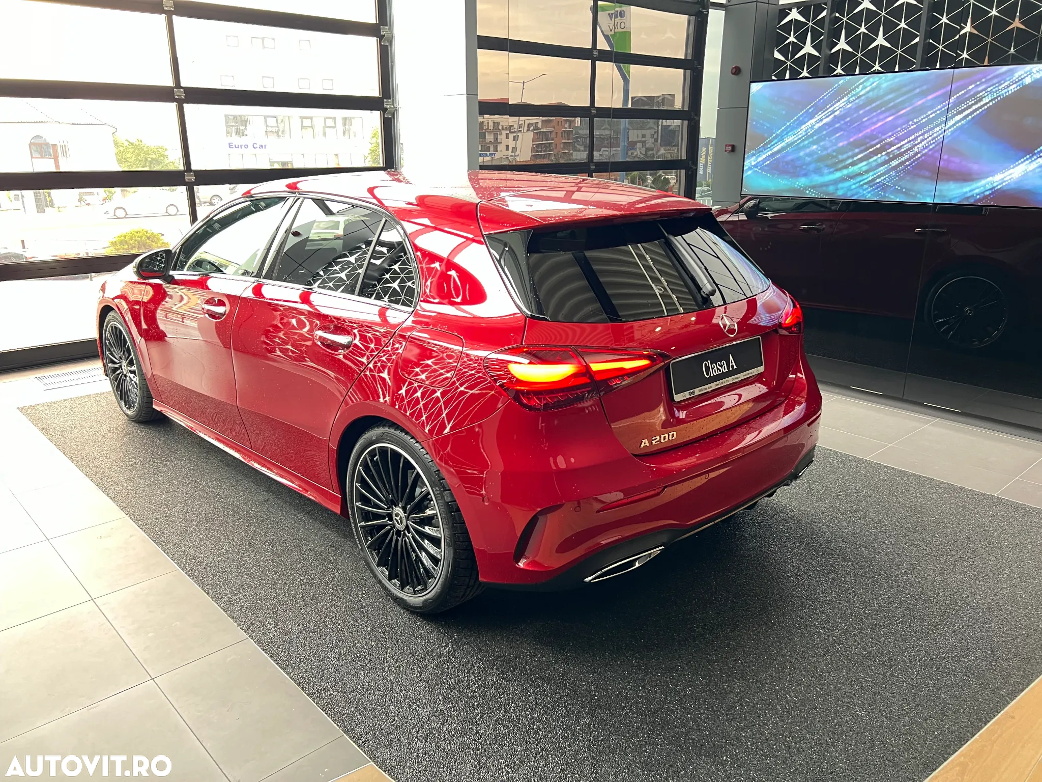 Mercedes-Benz A 200 MHEV 7G-DCT Sedan - 4