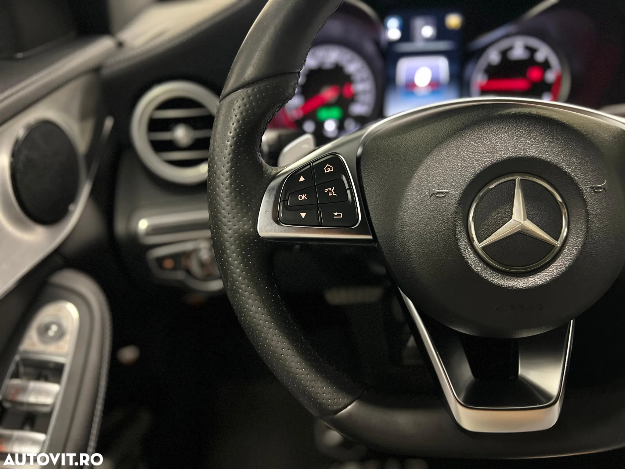 Mercedes-Benz C - 19