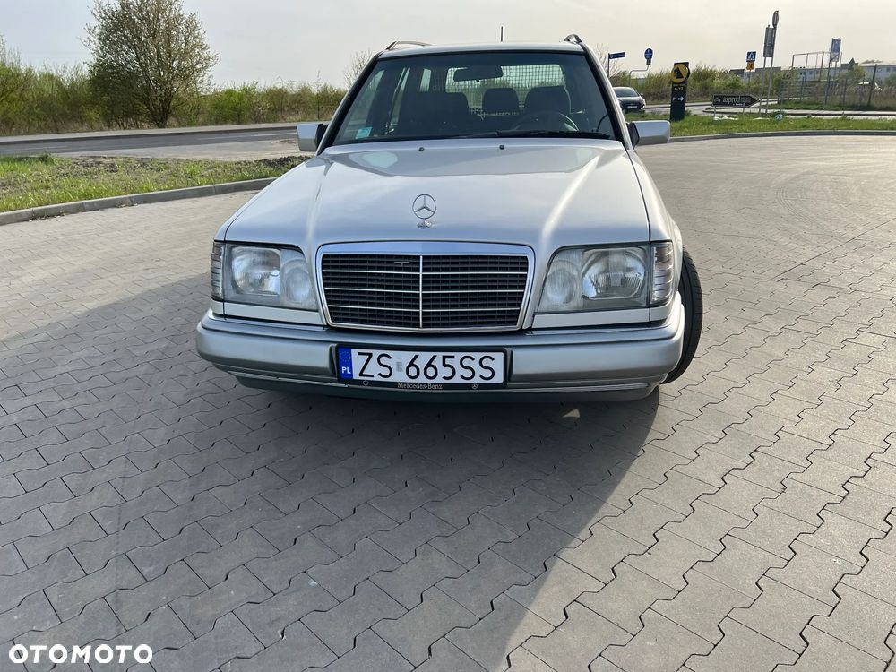 Mercedes-Benz W124 (1984-1993) - 1